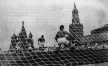 Футбол на Красной площади. 1936 год. Фотограф Анатолий Егоров_thumb